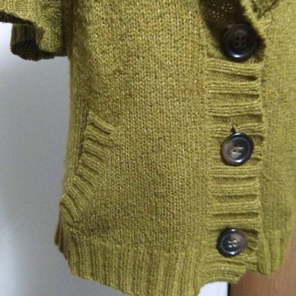 Old Navy Short Sleeve Cardigan Sweater Vest Olive Wool Sz Small Preppy Academia - Picture 3 of 12